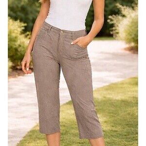 Chico's 3 Cropped Capri Textured Pants Women's 16 XL Mossy Gray Green Stretch